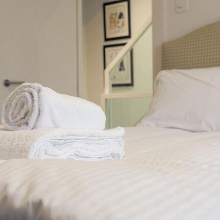 2 Bedroom Apartment Hammersmith Grove Sleeps 4 Londres Exterior foto