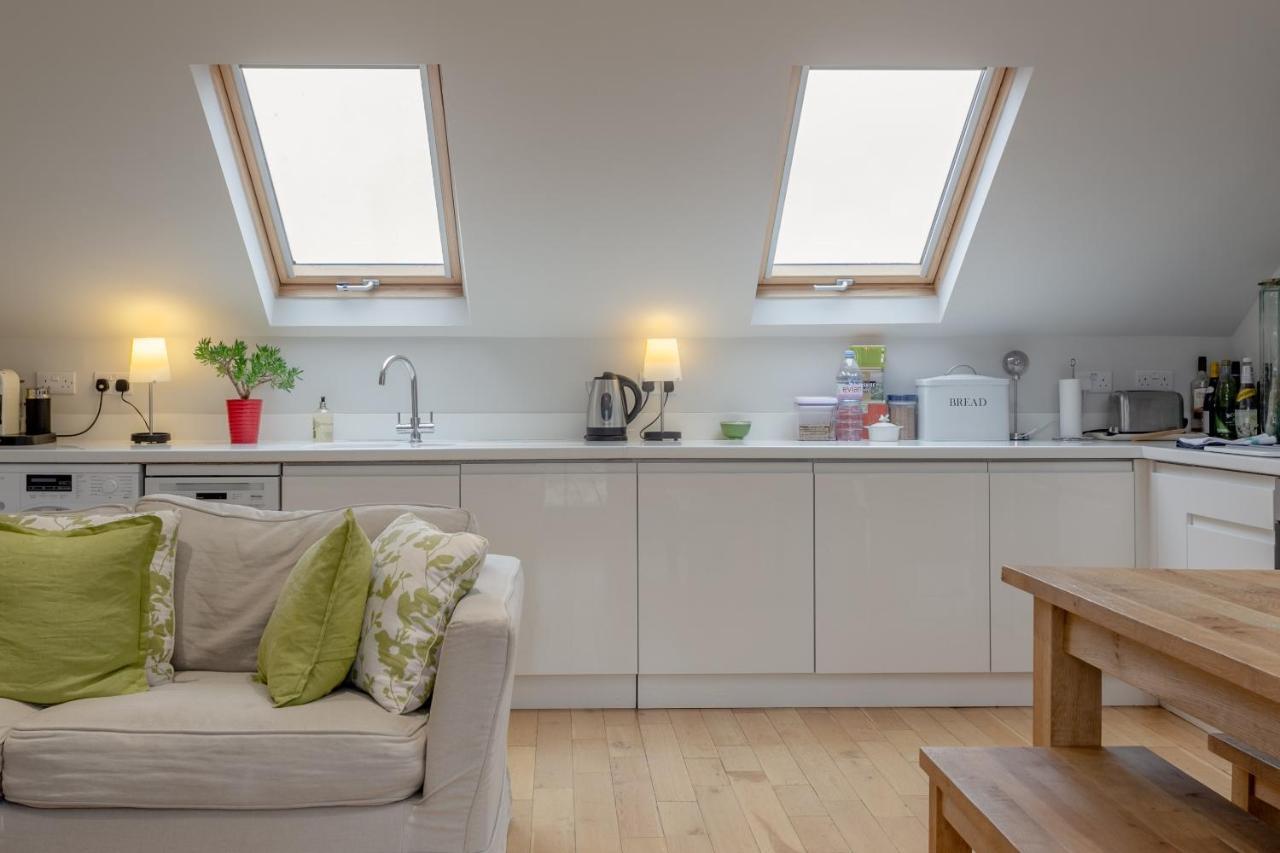 2 Bedroom Apartment Hammersmith Grove Sleeps 4 Londres Exterior foto
