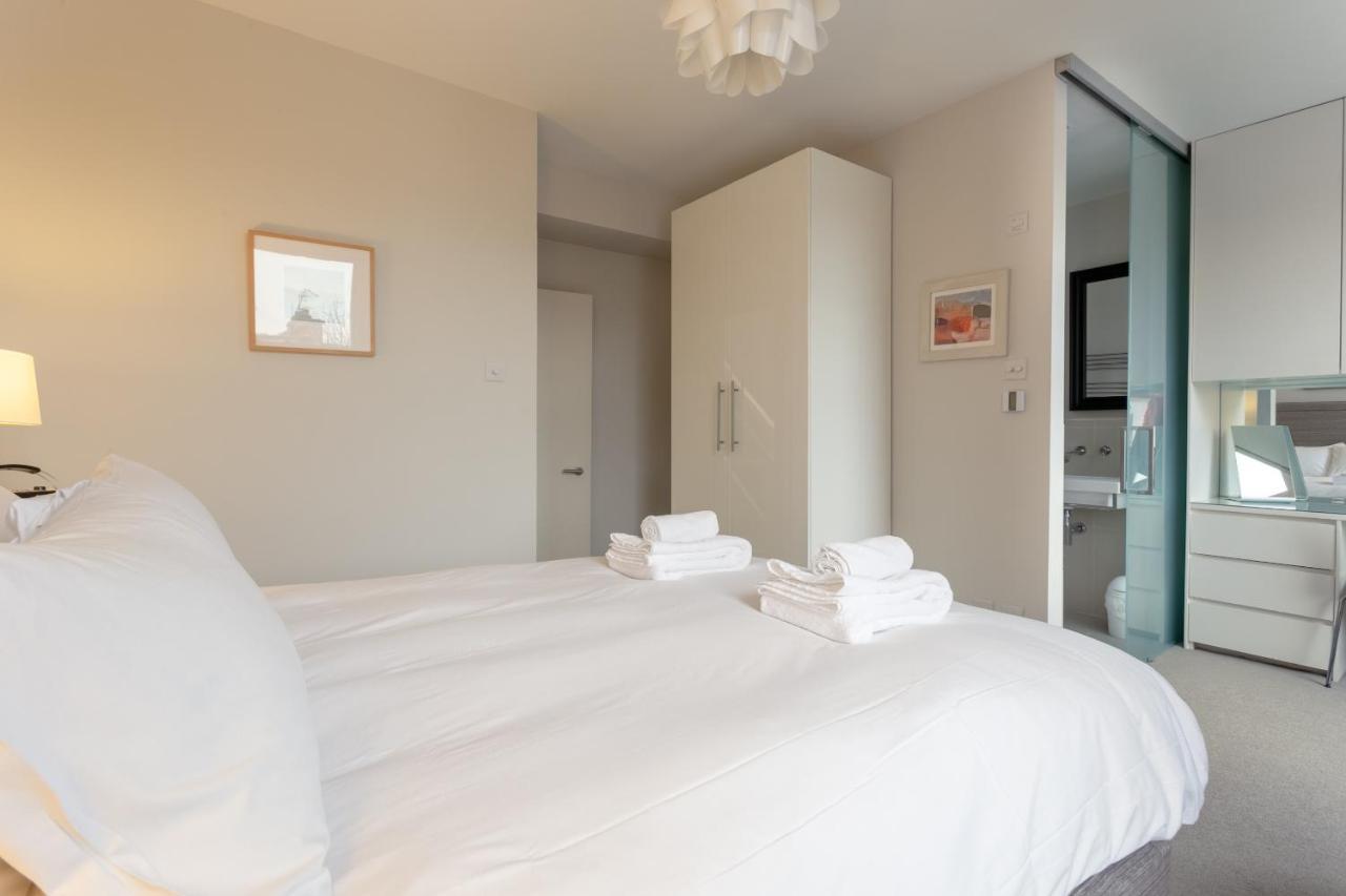 2 Bedroom Apartment Hammersmith Grove Sleeps 4 Londres Exterior foto